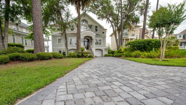 3 Ways to use Permeable Paving Around the House 